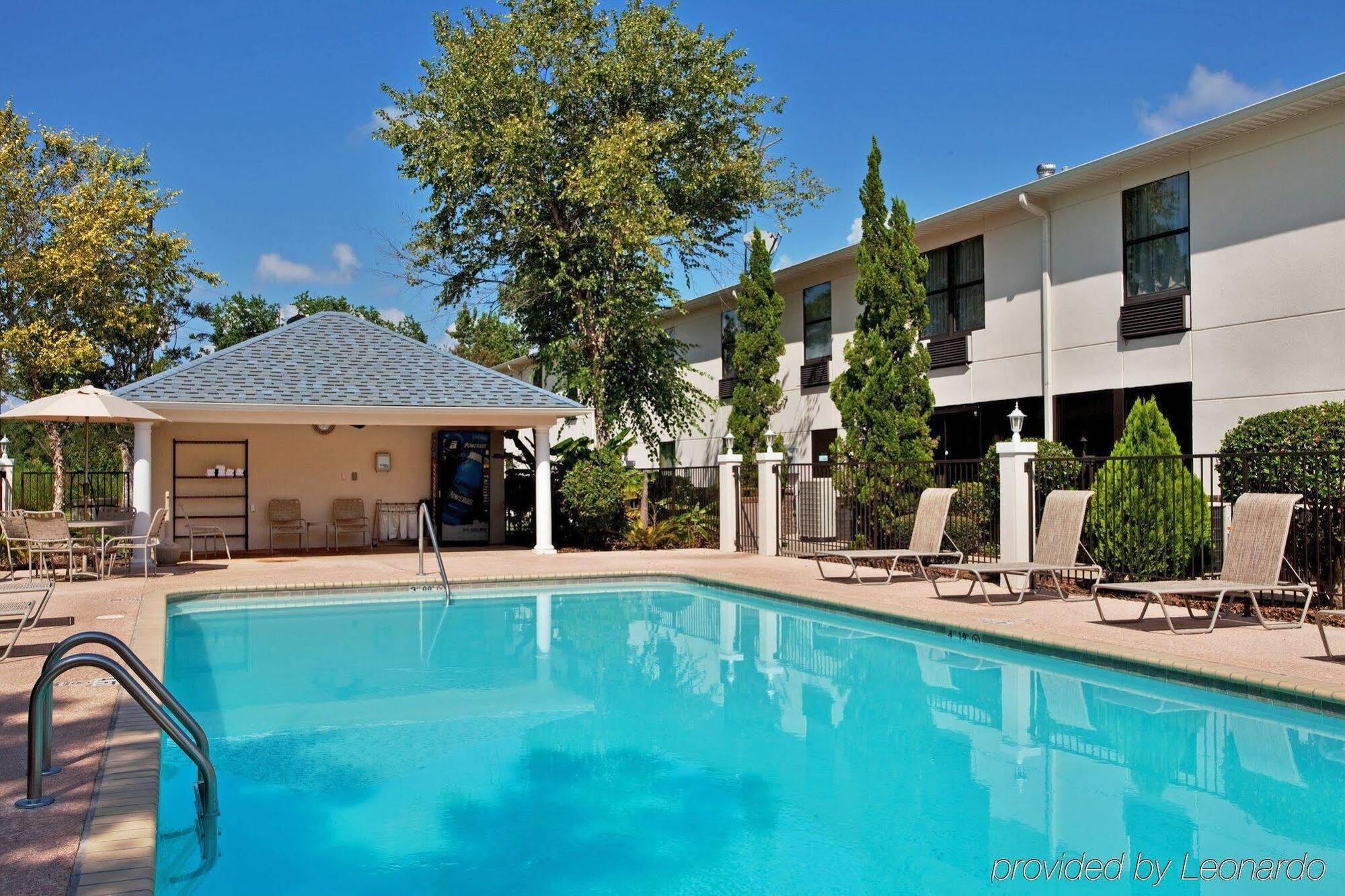 Holiday Inn Express Breaux Bridge By Ihg Henderson Bagian luar foto